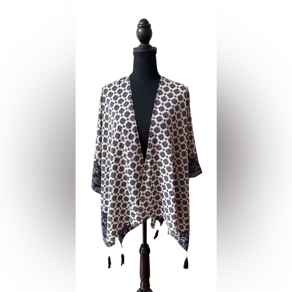 Stylish Black, Blue and Cream Patterned Kimono with Tassles